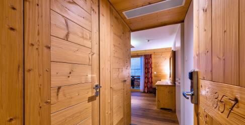 Hôtel Nendaz 4 Vallées & Spa-1