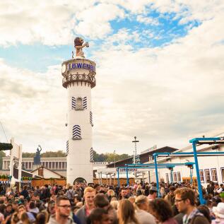 Löwenbräu Festzelt Tischreservierung