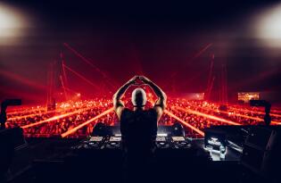 IKARUS FESTIVAL 2026 inkl. Übernachtung im Premium Hotel