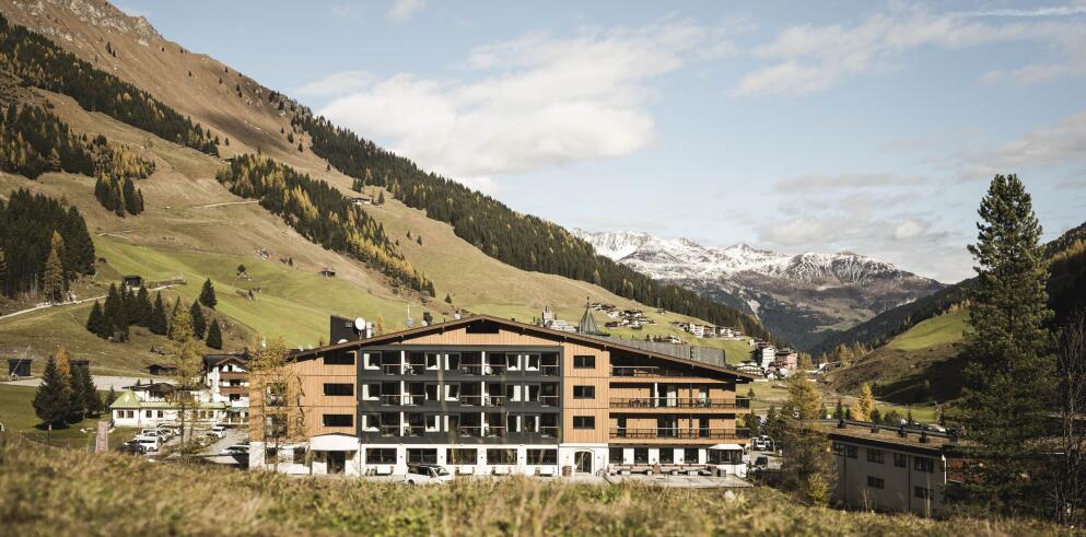 VALARA Alpine Art Hotel