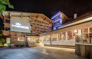 Modernes Wohlfühlhotel in traumhafter Panoramalage im Zillertal