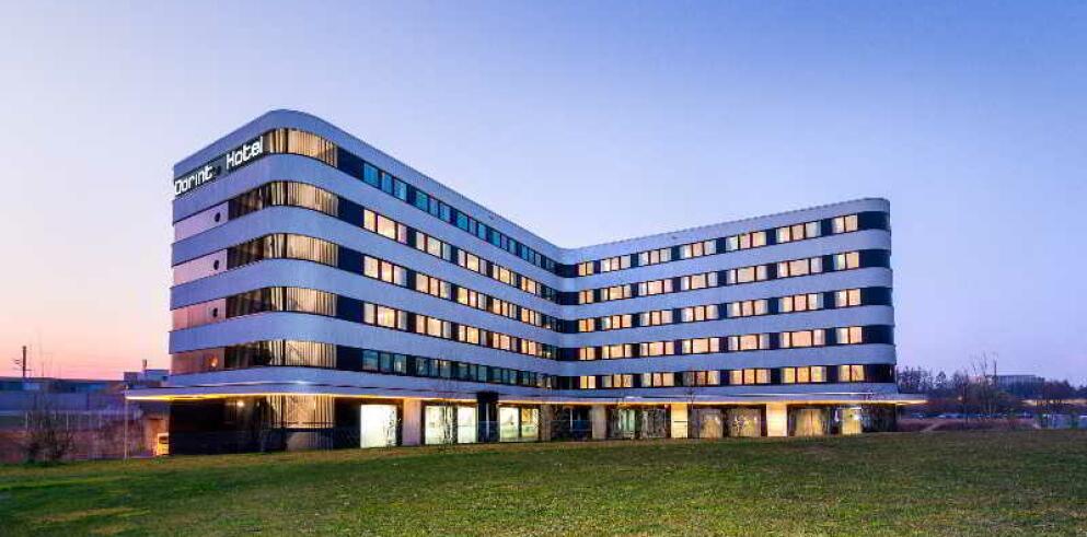Dorint Airport Hotel Zürich Parken www.travelcircus.de