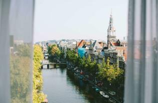 Erleben Sie eleganten Luxus in der Amsterdamer Altstadt direkt an der Amstel
